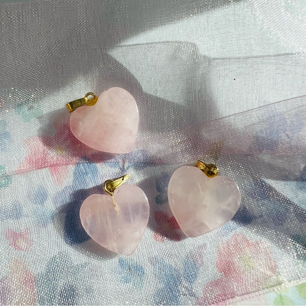 New/ 3 of heart shaped Real rose quartz pendant